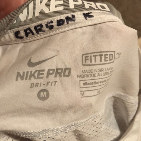 nike white shirt - Picture 3 of 3